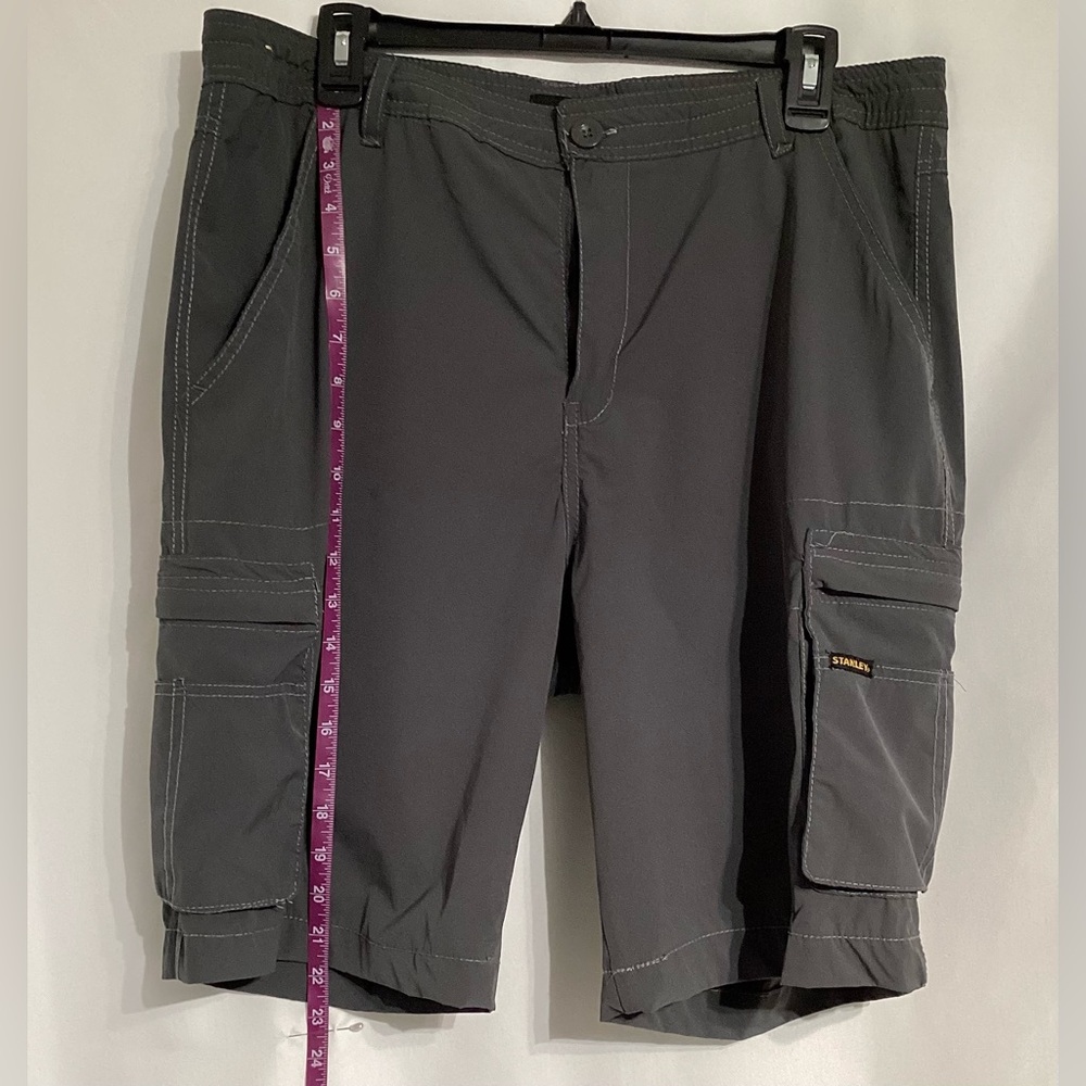 Stanley men’s cargo shorts size 36